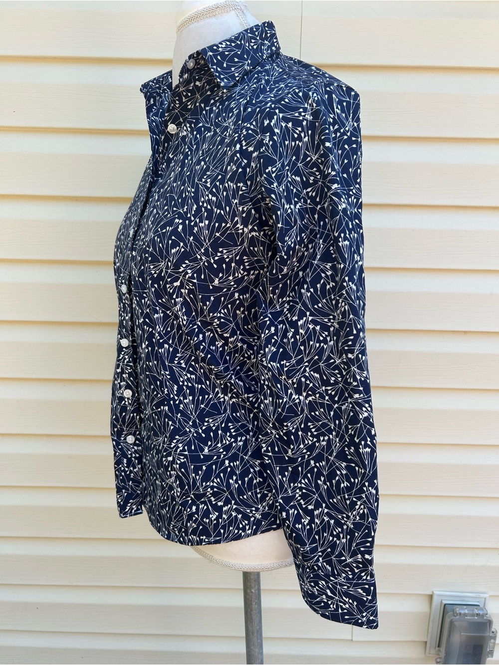 Lands' End Navy and White Floral Button-Down Shirt - Picture 3 of 4